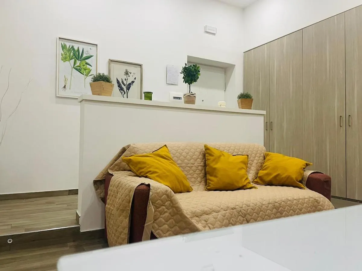Dimora Centrale Home Naples Apartment