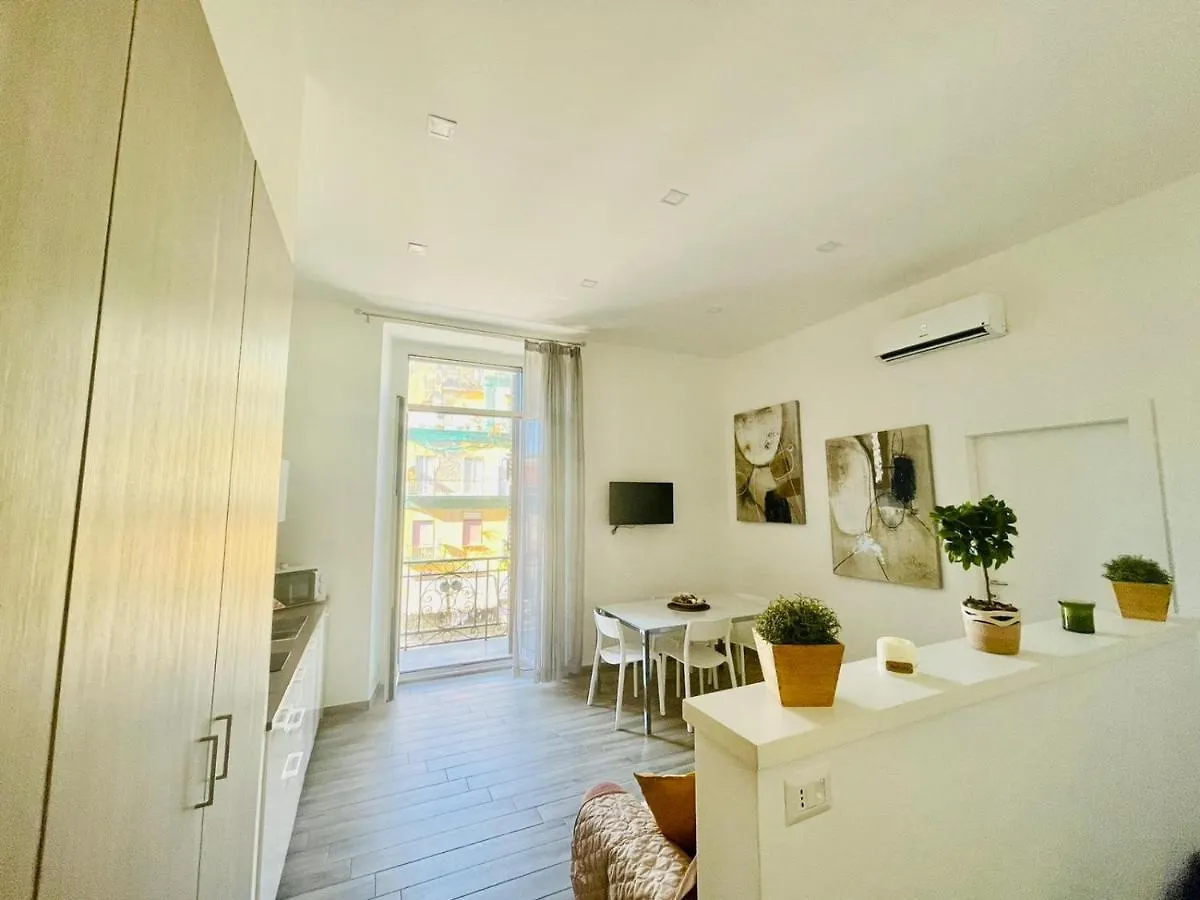 Apartment Dimora Centrale Home Naples