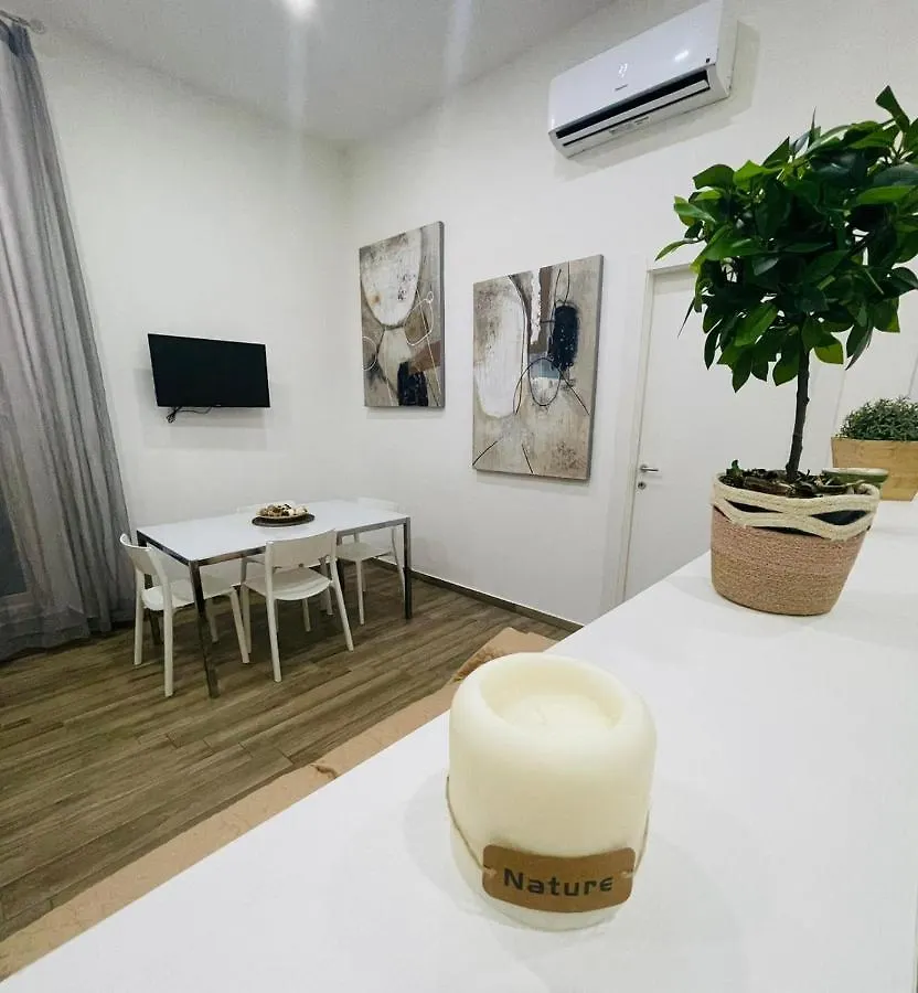 Apartment Dimora Centrale Home Naples