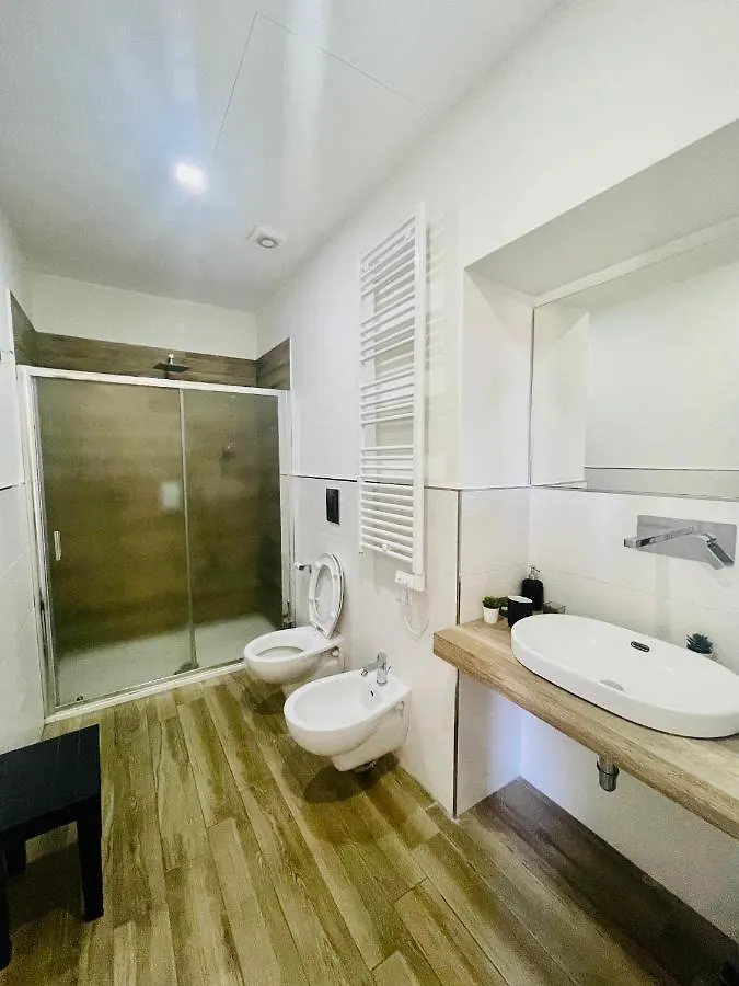 Dimora Centrale Home Naples Apartment